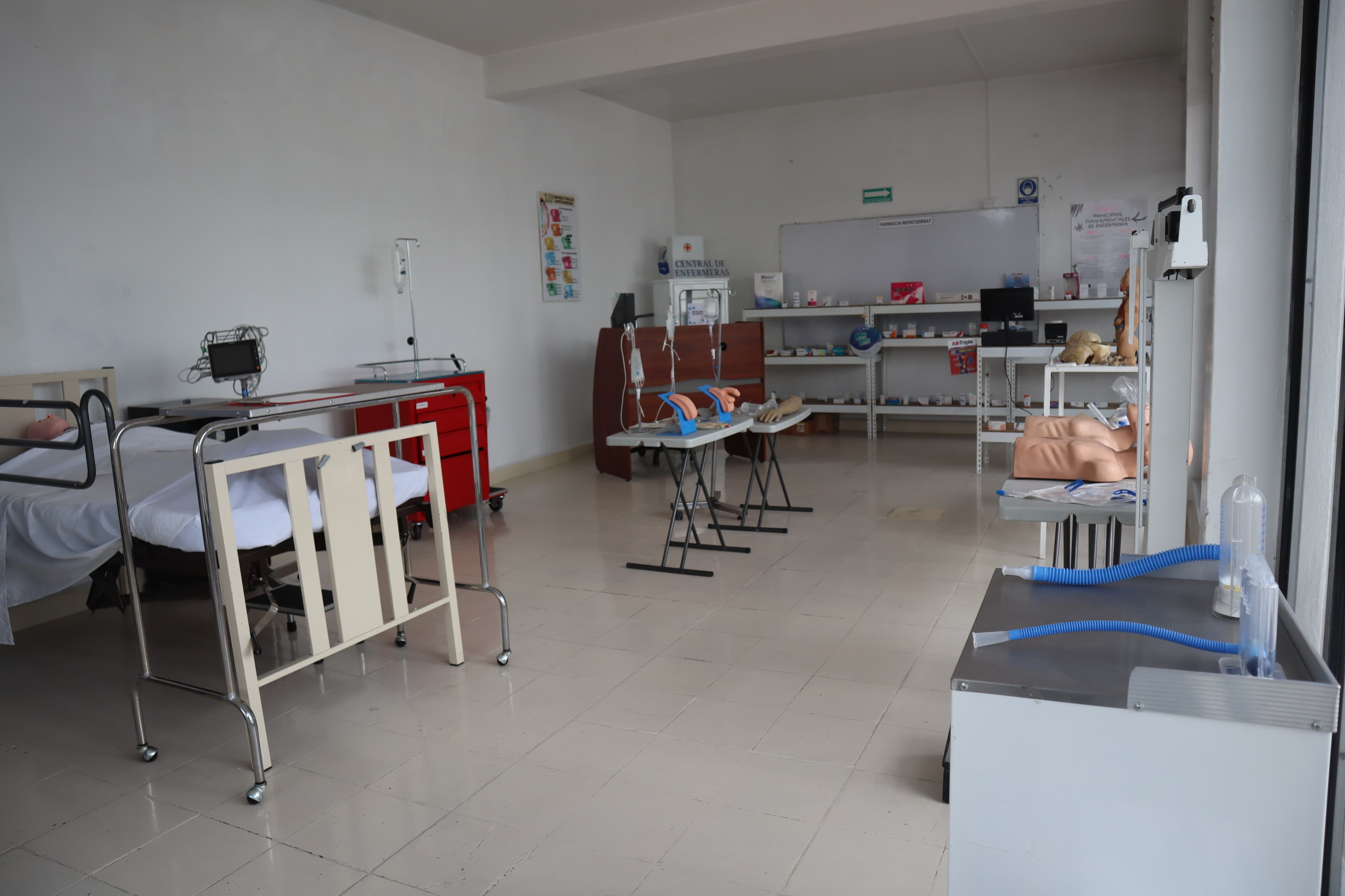 Instalaciones del laboratorio de práctica clínica